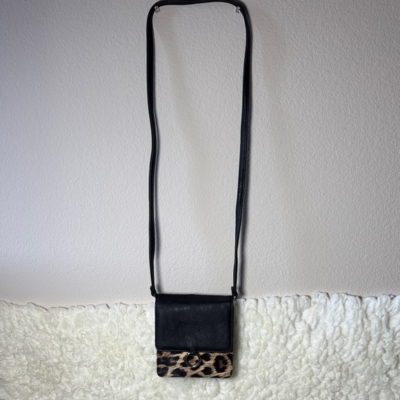 Leopard Print Black Crossbody Bag - Picture 1 of 6